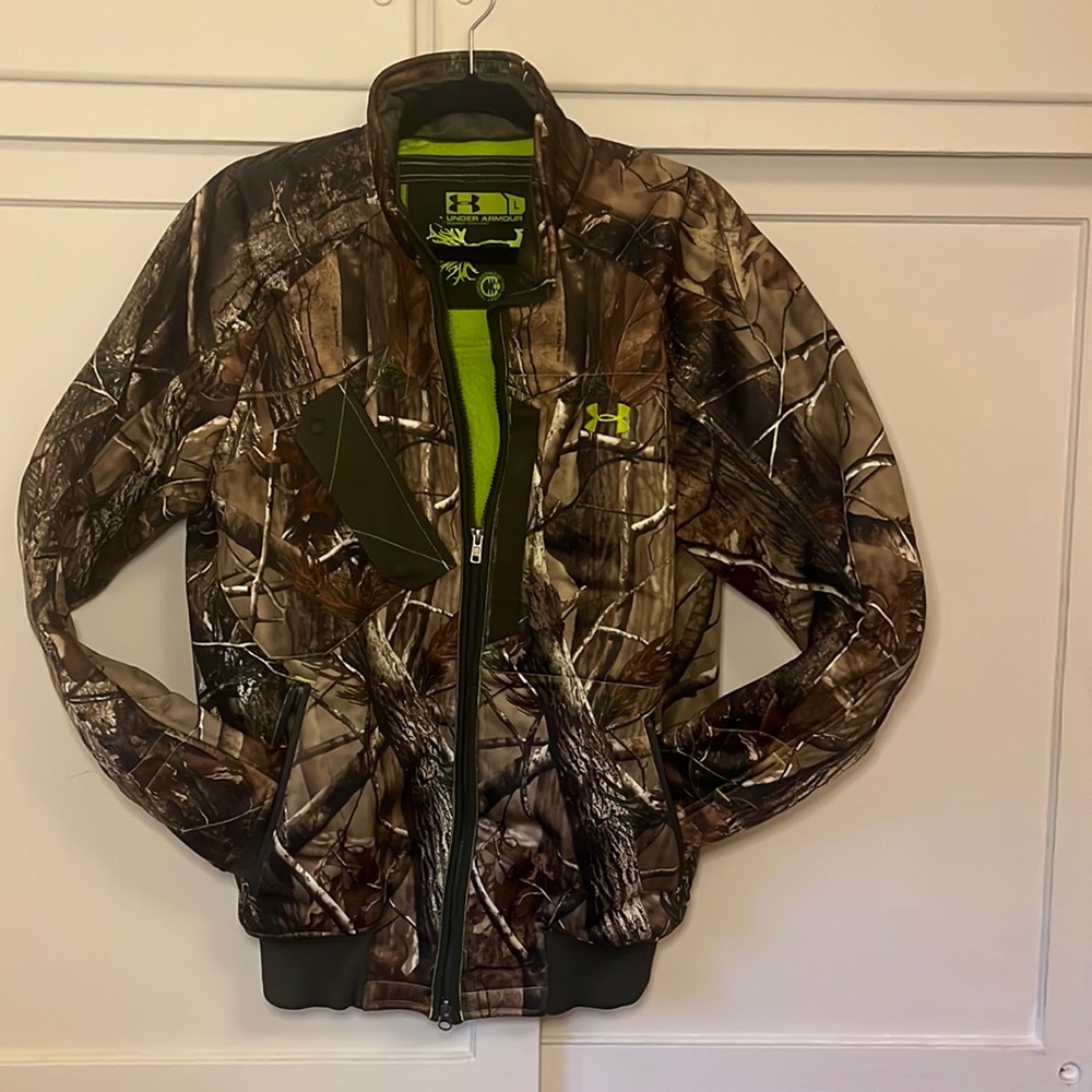 Under Amour RealTree hunting camo jacket